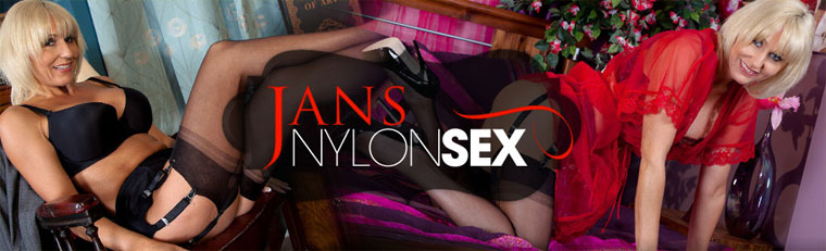 Hardcore pics and videos with Fully Fashioned Nylon Stockings